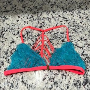 Victoria’s Secret very sexy, strappy, front close bralette